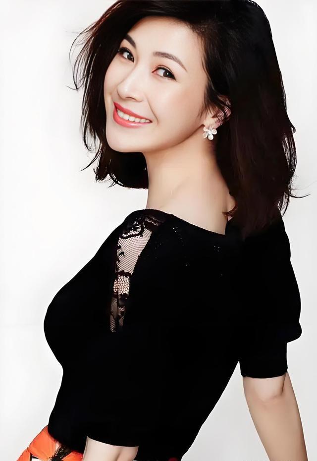 《亮剑》20年后，两位演员遗憾离世，漂亮的秀芹低调嫁人