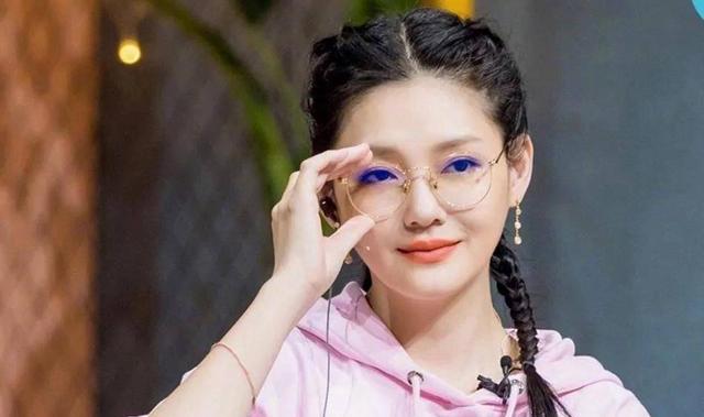 台媒:大S这次不该提告汪小菲,因为这反而会使大S自己越陷越深