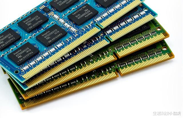 DDR4与DDR5内存接口深度剖析：形态、性能与兼容性的全面对比