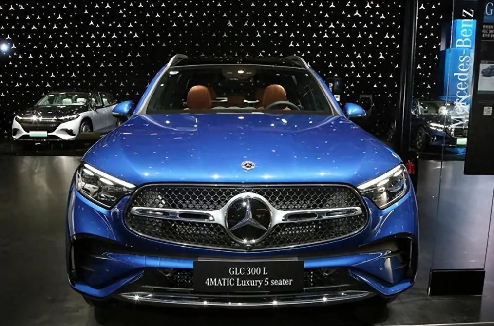 奔驰豪华SUV从62万一路跌至22万，降40万，奈何无人欣赏