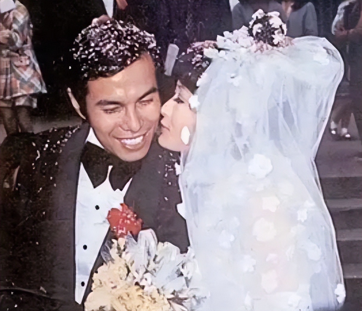 意外猝死的12位明星,“腿腿”死于刀下,刘文正亿万家产无人继承