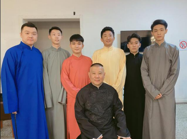 德云社秦霄贤事件省流版，豪车豪宅借的文案抄的，劈腿是真的