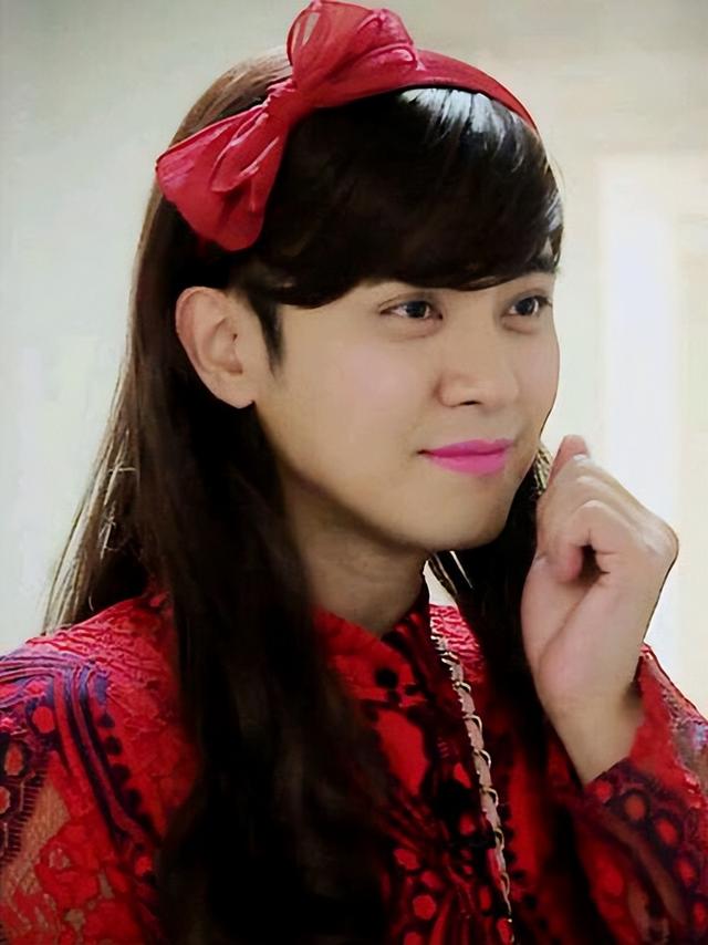 宁愿丑得出奇,也不接受自然衰老,这5位男神已经“面目全非”