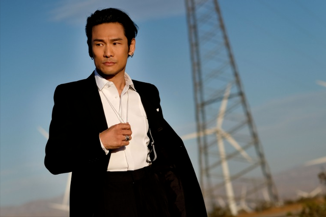 爱过吴君如，红过刘德华，50岁才找到真爱，54岁老来得子