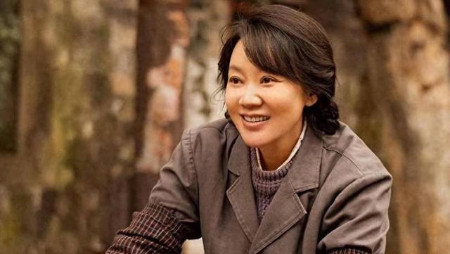 总局收视榜:《小巷人家》被吊打,《宿敌》第三,第一实至名归