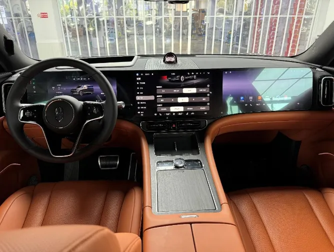 问界M9登顶,吓了BBA一跳,50万豪华车新王诞生!