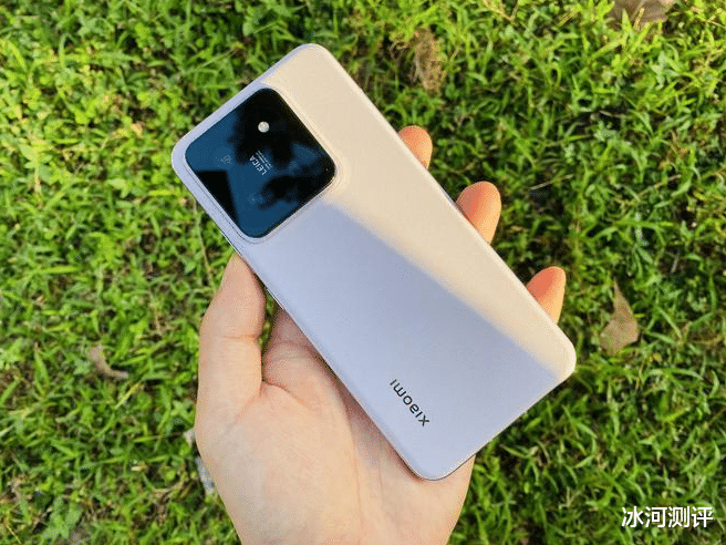 小米14和14pro參數(shù)對比，1000元差價背后的分析，從屏幕到性能！