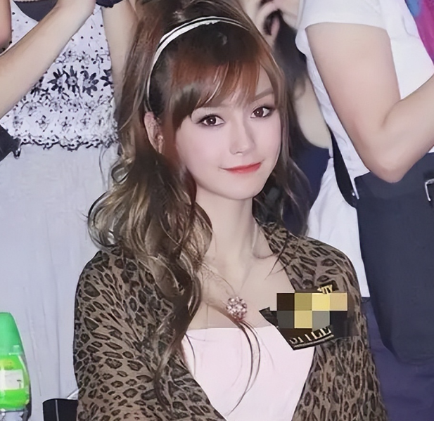 看了热搜上无人问津的杨颖，才明白教主黄晓明“设的局”有多逆天