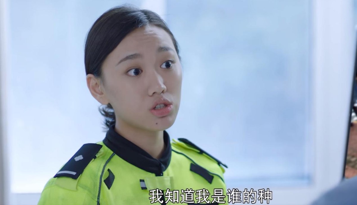 完美避开妈妈高颜值基因，梅婷女儿与宋佳拍戏，气质与梅婷差半截