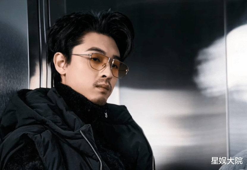 四位女朋友轮番回踩，他到底有多渣