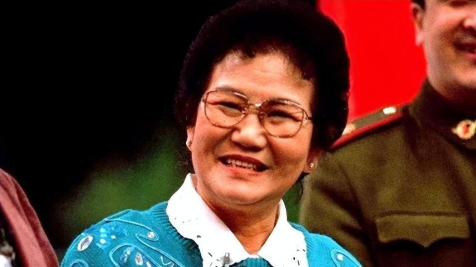 赵丽蓉|1963年，春晚女皇赵丽蓉拒见毛主席，得知原因后主席连说：好好好