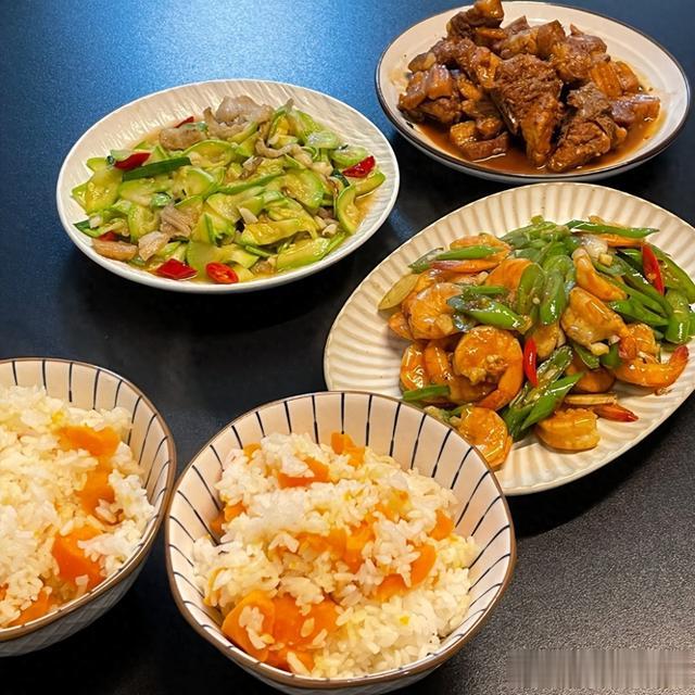 43岁上海女子，在网上晒老公做的一周晚餐，网友：嫁对了好羡慕！