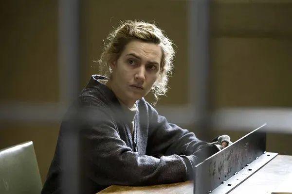 门电影推荐!尺度较大,珍藏在影单里还会再刷的经典之作!