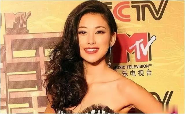 身价过百亿,坐拥北京一条街,出门私人飞机,京圈内的富婆都有谁