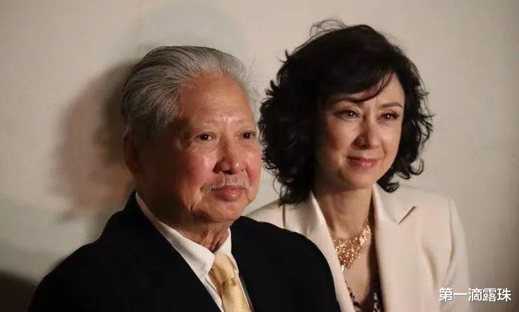 香港电影导演会颁奖典礼:梁朝伟余香凝获最佳男女主,古天乐显老