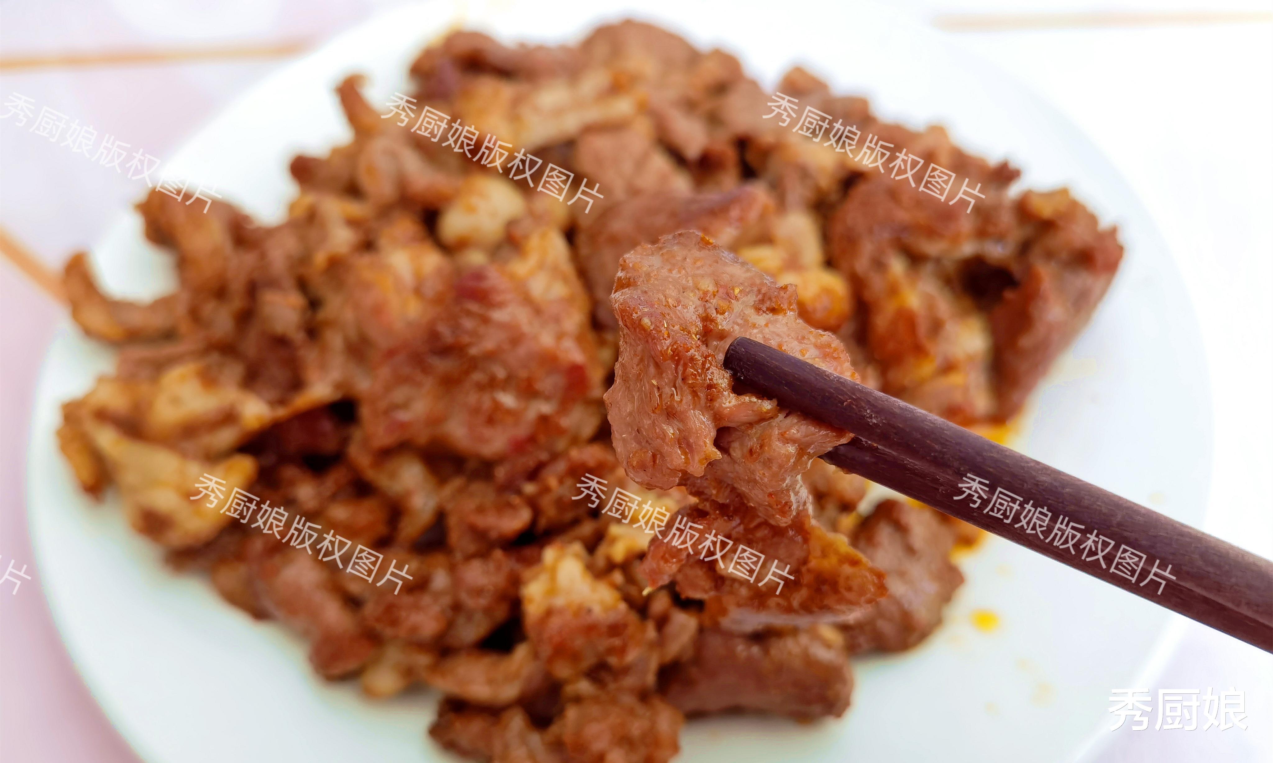 山东一家四口的晚餐，在朋友圈火了，网友：真接地气，看着就好吃