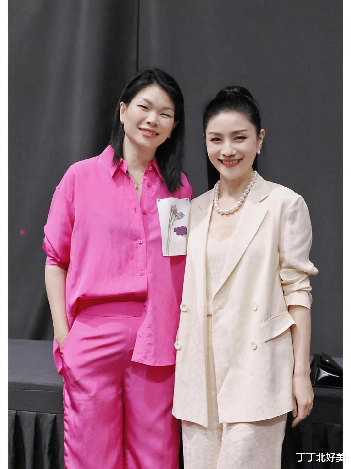 胡可越老气场越开挂!穿西装+阔腿裤+高马尾,气质远胜超模吕燕