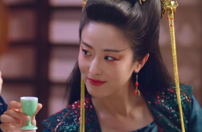 《花间令》夺热度冠军，打多少资方的脸，徐百慧赌对了