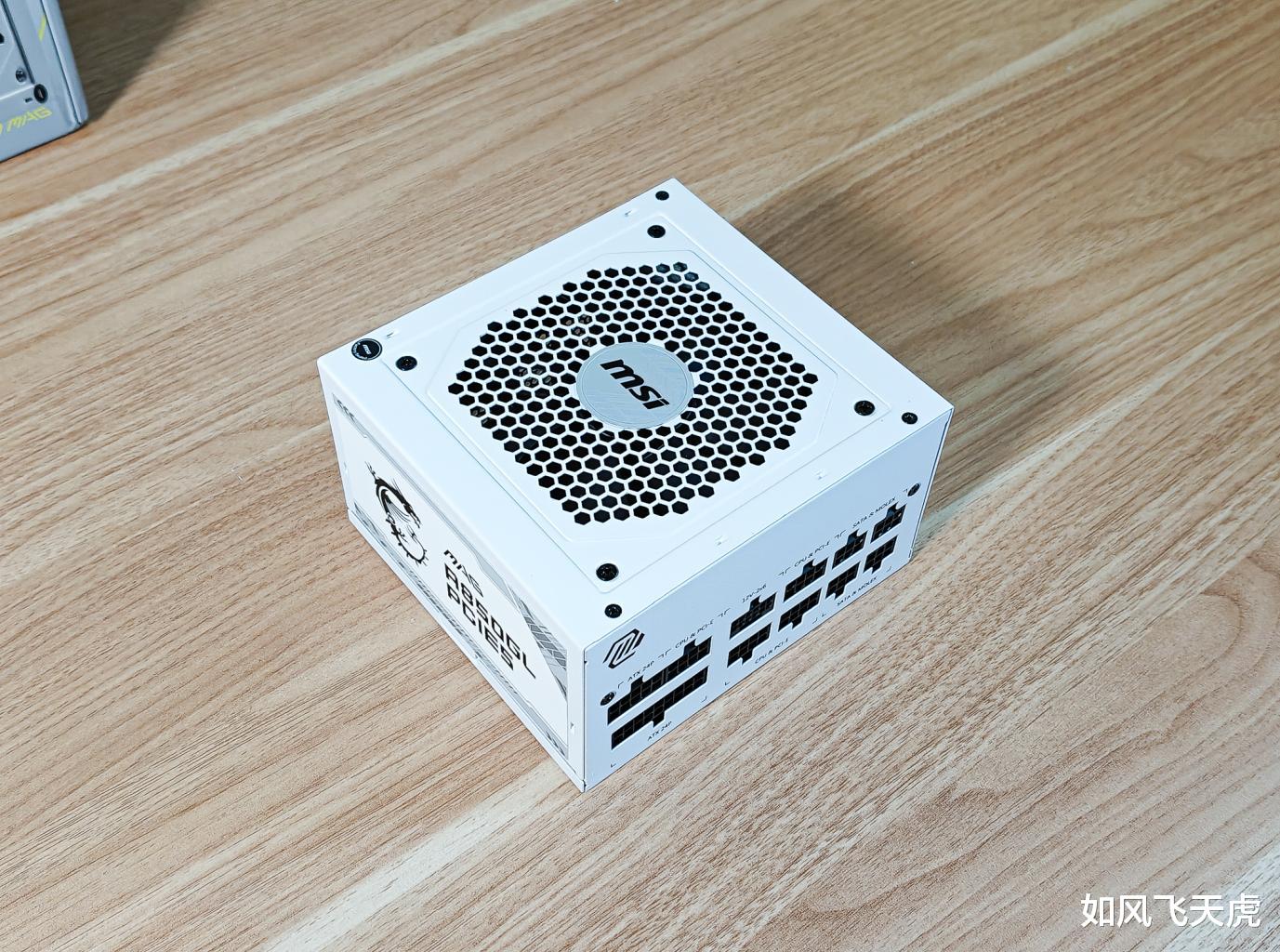 AMD势头正猛,9600X比7600X提升究竟多少,用微星主板实测验证