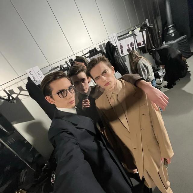 187cmYSL贵公子一夜爆火！网友：老公太多，都不知道先爱哪个