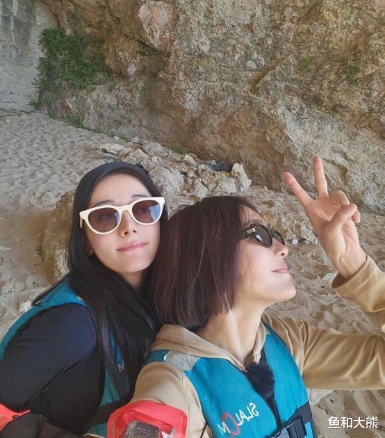 迪丽热巴32岁生日！“北斗七行”仅3人送祝福，杨幂用心秦岚沉默