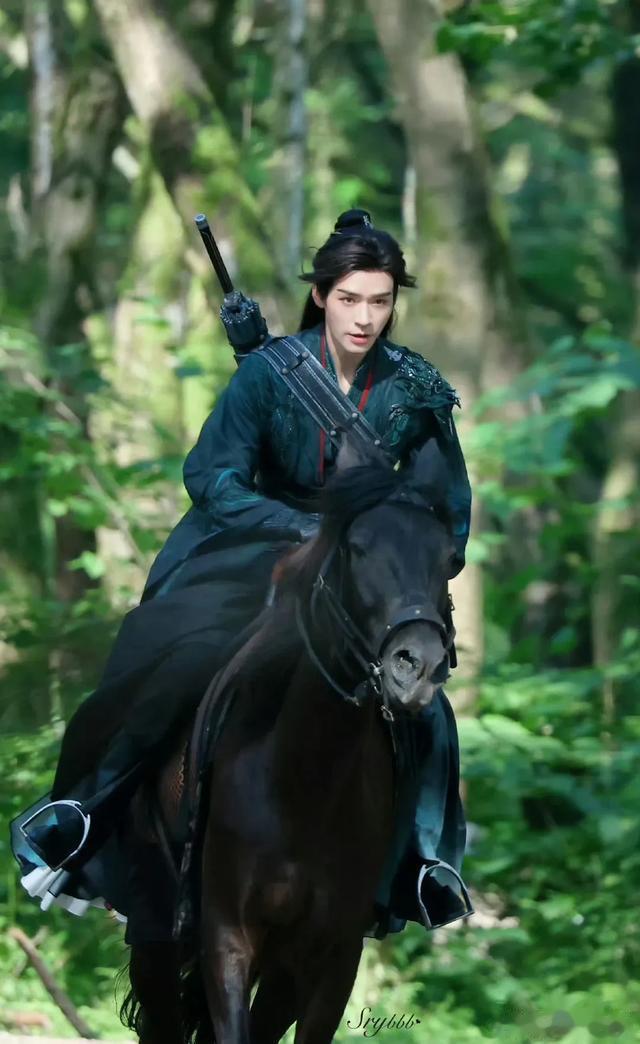 6.13娱乐瓜\uD83C\uDF49:杨紫赵丽颖成毅任嘉伦罗云熙龚俊