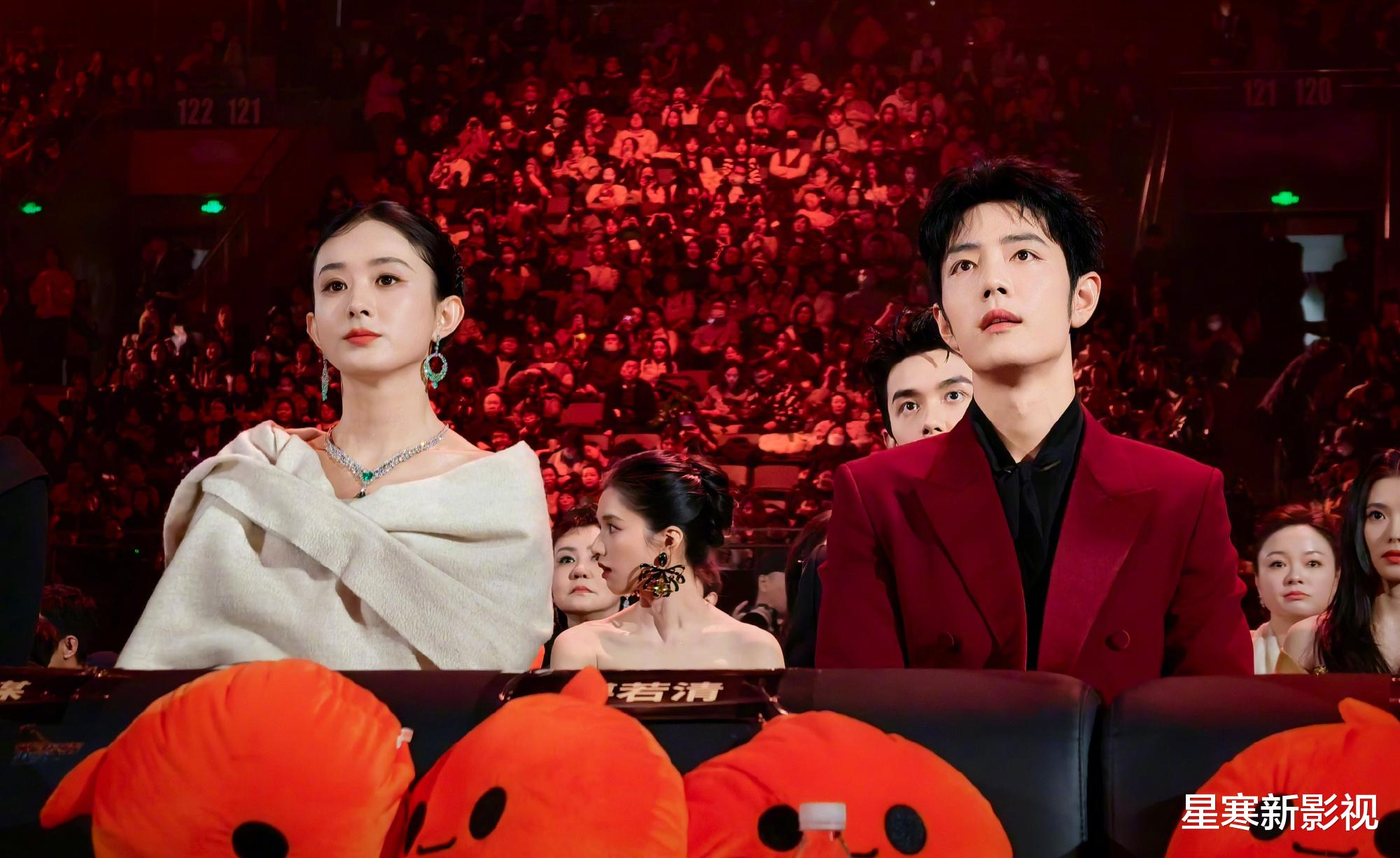 微博之夜:杨紫穿唐装走红毯很惊艳,赵丽颖二封Queen太惊喜!