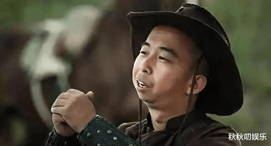 43岁巨兴茂为1岁儿子庆生!28岁妻子肤白貌美大长腿,儿子更像妈