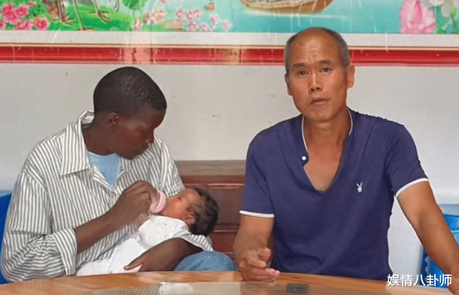 网红rose翻车后续！对黑粉出手，却被网友怒斥：假送金手镯不是诈骗？