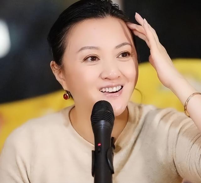 |从5登春晚到沦落精神病院,演员金玉婷的结局,印证了郭德纲的话