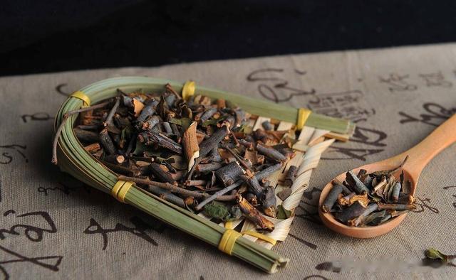 肝血亏虚，肾精不足，分享一个中成药，肝肾通调，补血养精