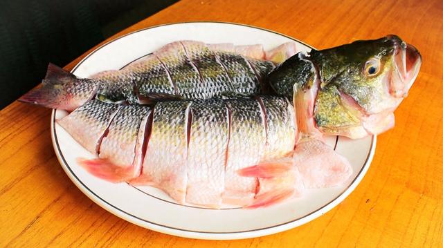 鱼的4个部位毒素多？不要随便给家人吃，多亏老板提醒，长知识了