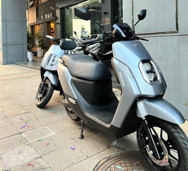 豪爵旗下电摩2200 DT即将上市:智能科技+全新领域,引领电摩新潮流!