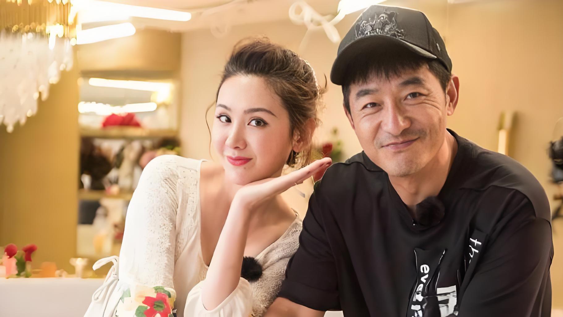 程莉莎看《小巷人家》有感，要求郭晓东道歉，原来争吵如出一辙！