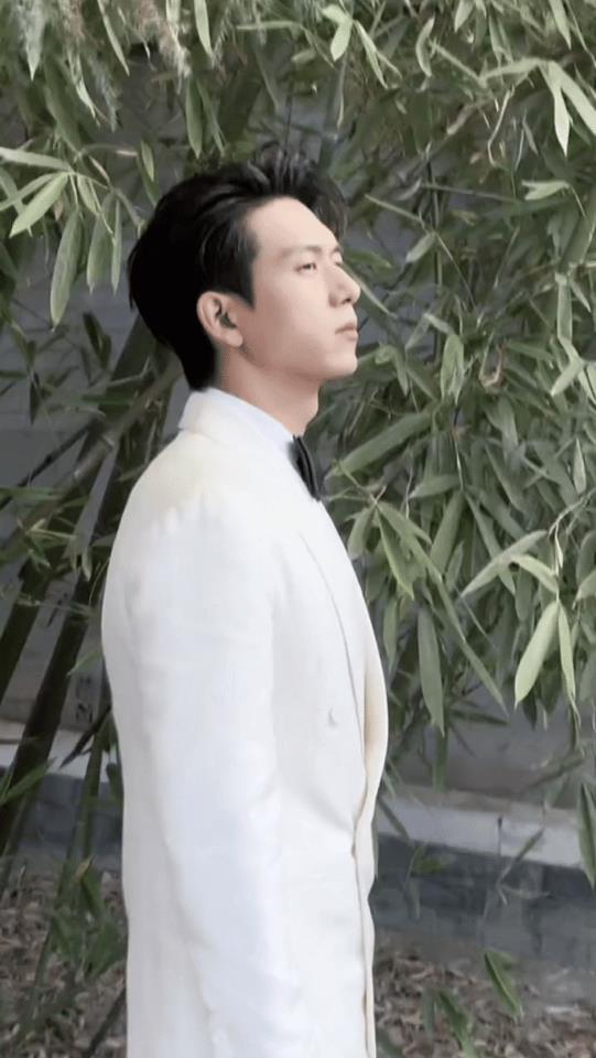 跨年来袭，美男洗牌，王一博登顶，于适9杨洋8李现7成毅6肖战第2