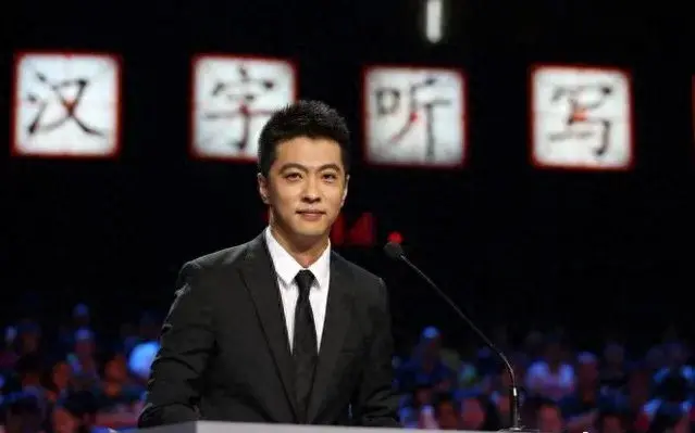 46岁顾国宁病逝,40丧父,44离婚,最后视频曝光与狗狗在一起