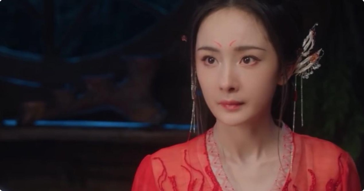 刘亦菲的牙,朱珠的手,这2位大长腿女星的身材缺点,看完不焦虑了