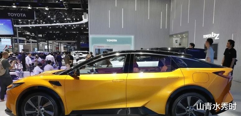 丰田轿跑SUV首曝，616km续航+180kW动力，对标特斯拉ModelY