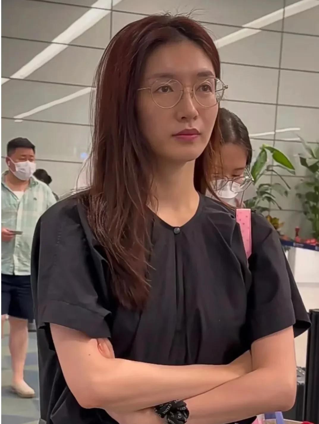 素颜照曝光!江疏影的真实模样,你猜得到吗?