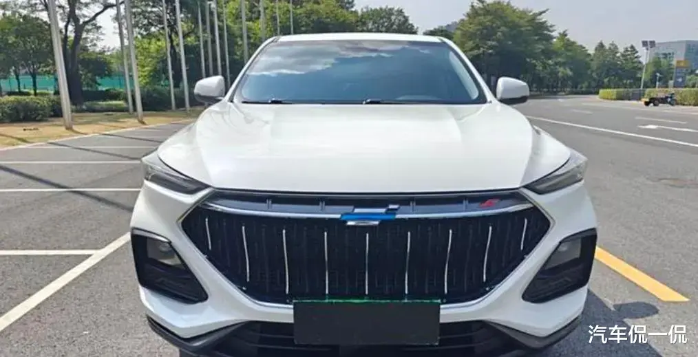 长安的“低调高手SUV”，蓝鲸1.5T配7DCT，仅售7万起