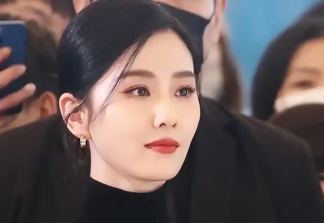 吴奇隆刘诗诗疑似离婚?家庭开销全靠女方,“扶弟魔”让婚姻破碎