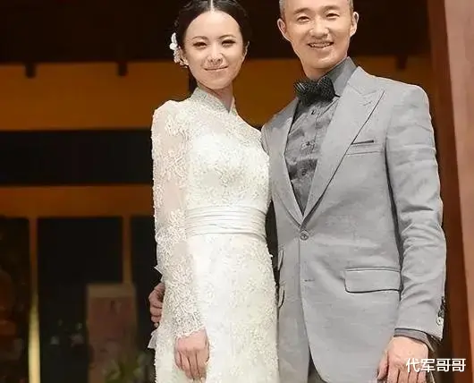 美女主持人王萌萌:24岁嫁42岁同行,如今对患病丈夫不离不弃