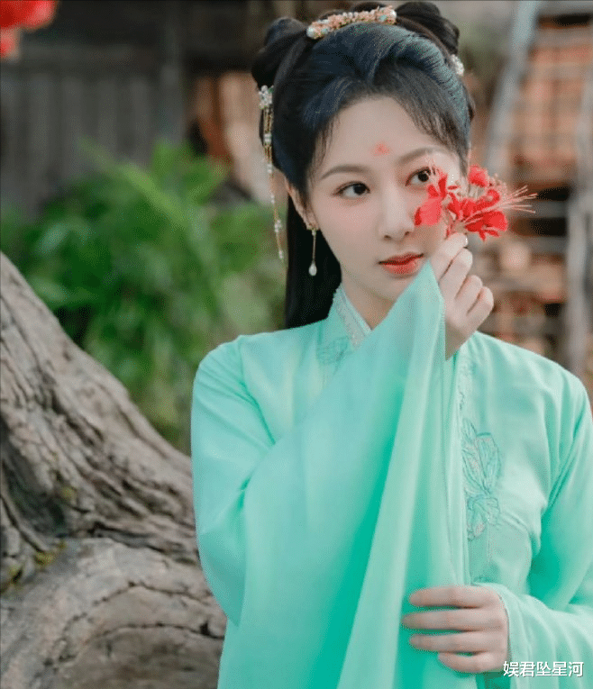 《长相思》最强打工人,戏外倒霉体质干垮3个公司,难怪长得帅演技好没火起来