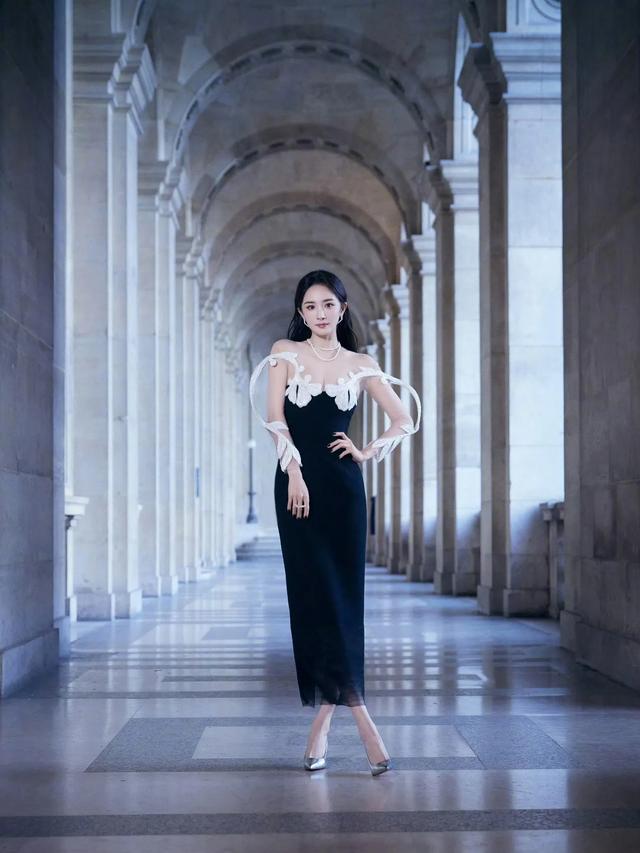 杨幂,不愧是你,顶流的身材