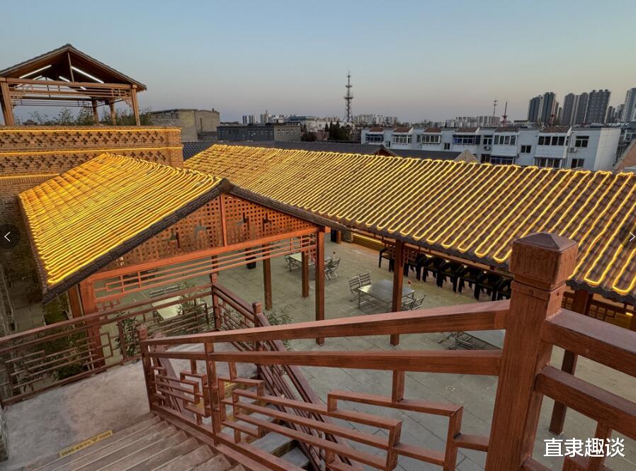 西大街上的云贵川开业了~ 里面装修得真有特色，菜也不错