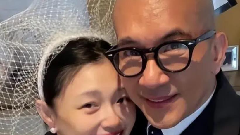 大S女儿与汪小菲女友相处融洽，穿衣风格改变明显，审美酷似后妈