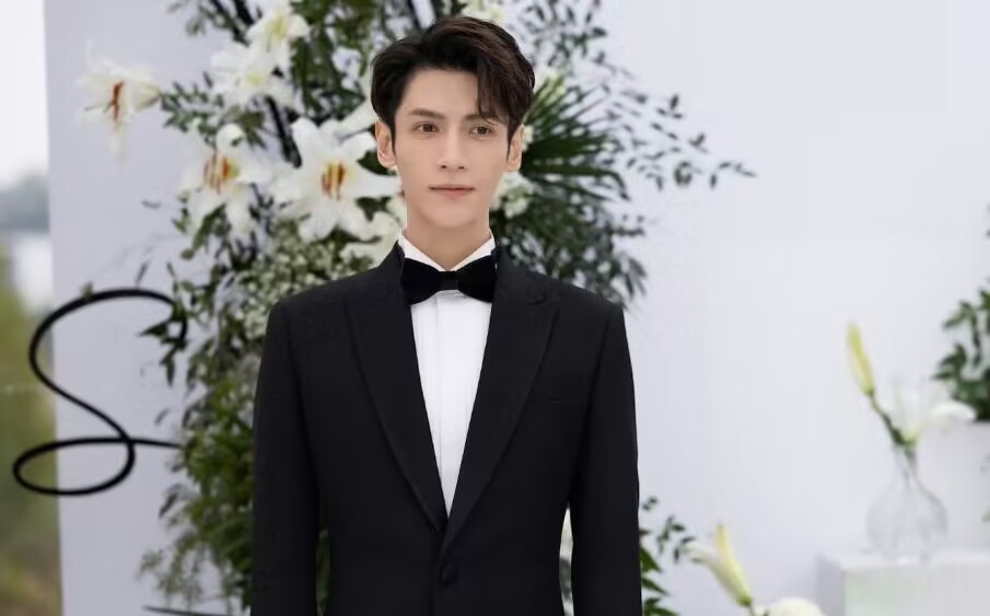 周也再启现偶新作，首搭罗云熙人气拉满，侯雯元、朱珠惊喜加盟