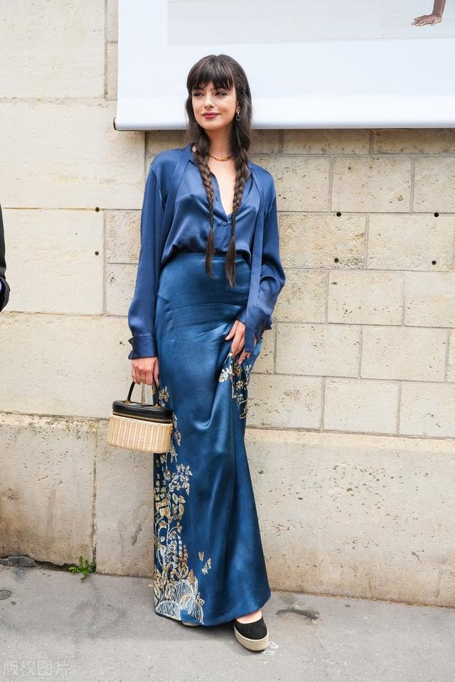 美女和辫子的关系,原来她的美就是时尚的永恒记忆