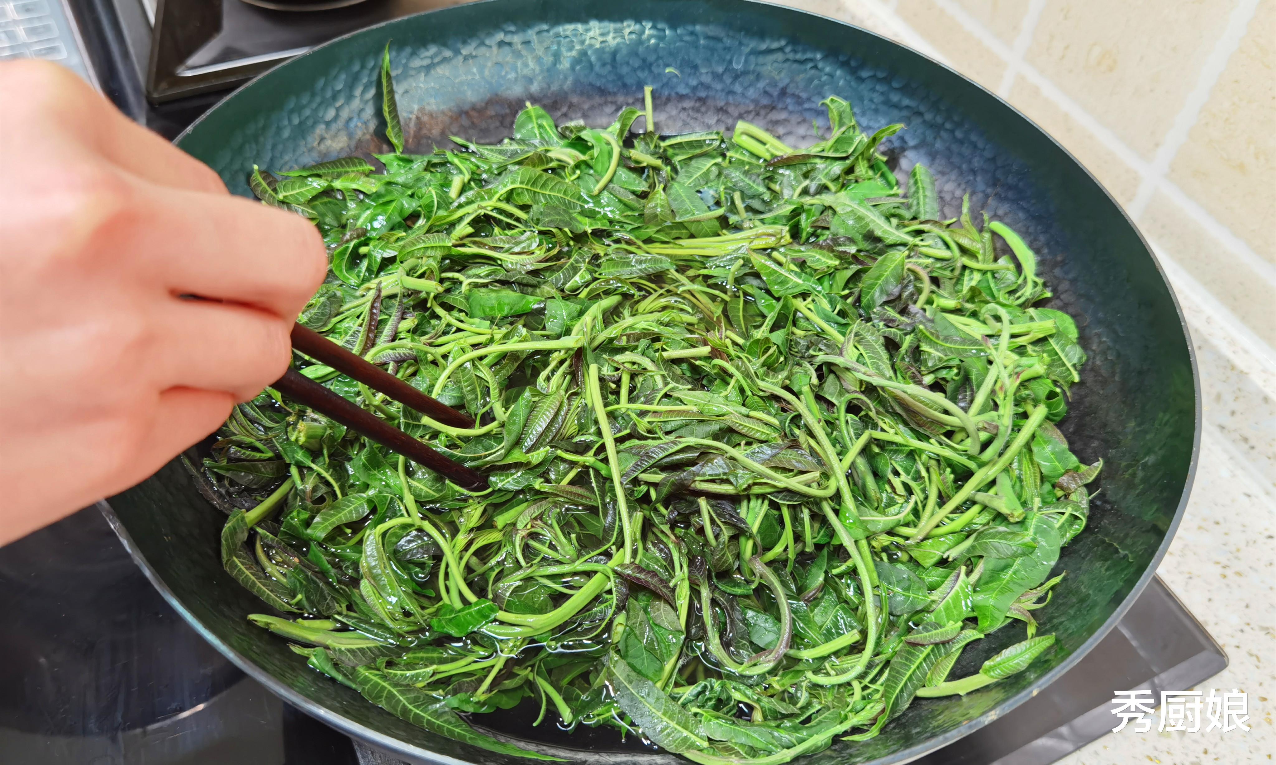 春天“第一鲜”，浑身是宝，农村没人吃，城里论两买，错过等1年