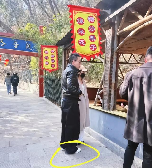 汪小菲疑返台，S妈向其索要2.5亿欠款，许雅钧现身大S遗产争夺战